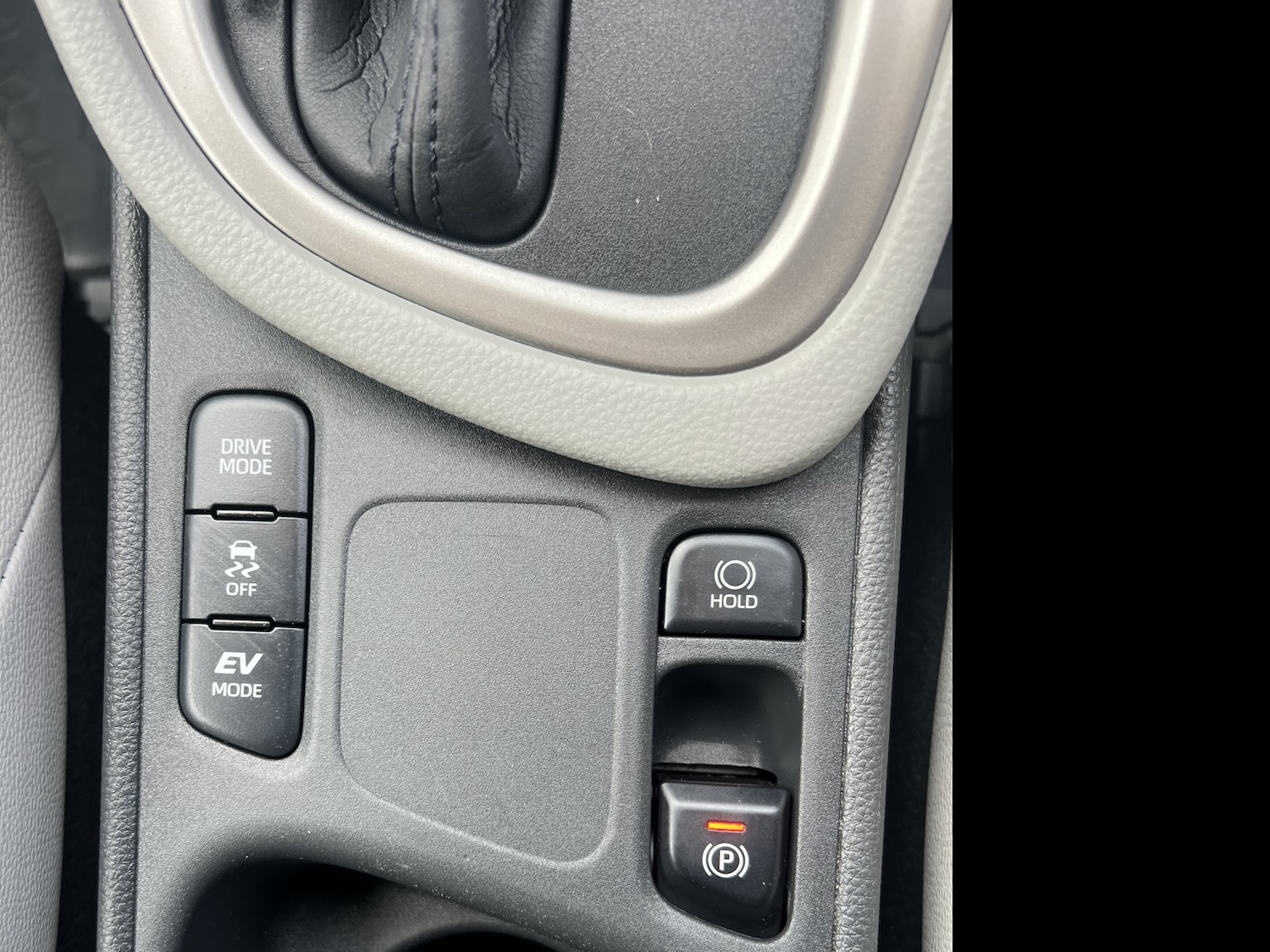 Used Toyota Yaris 2021 for sale - 76559973: Photo 41