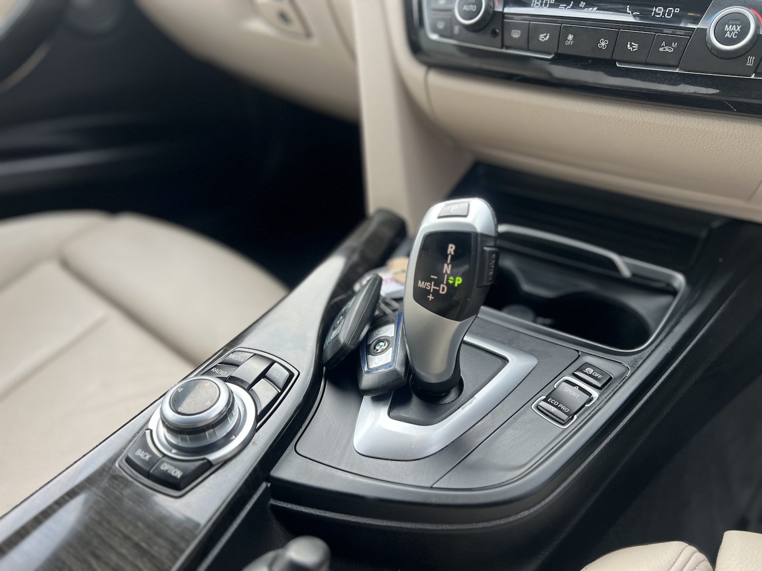 Used BMW 3 Series 2015 for sale - 76618782: Photo 12