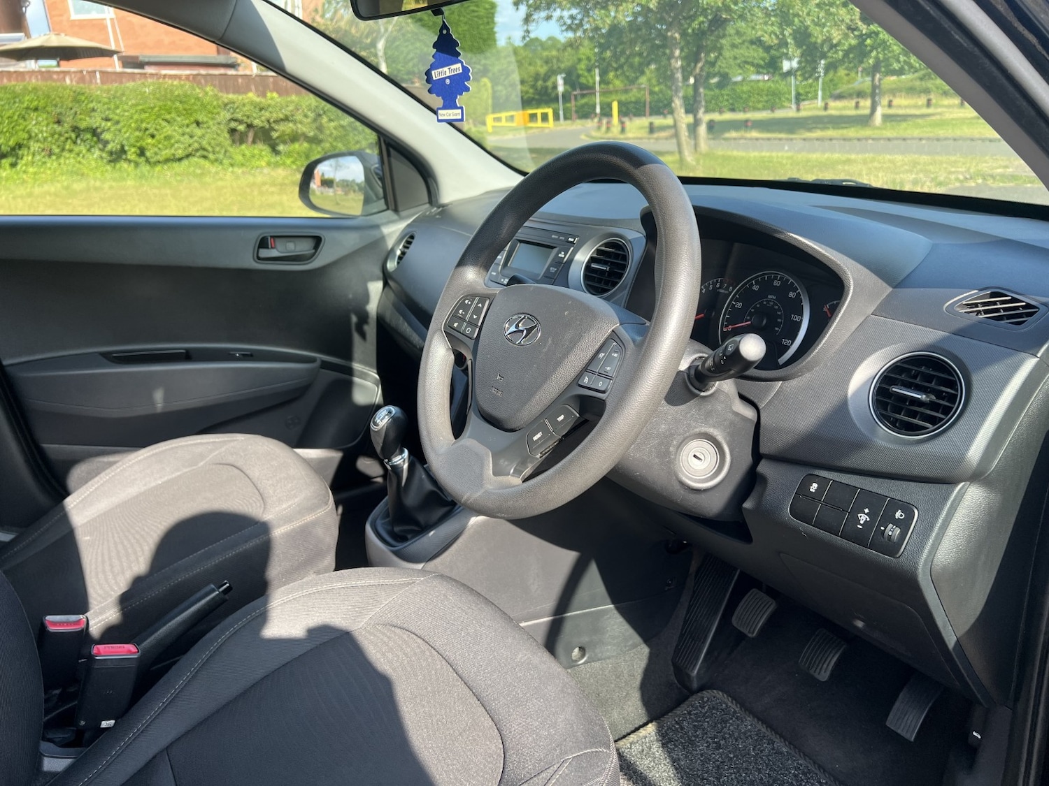 Used Hyundai i10 2017 for sale - 76618748: Photo 10