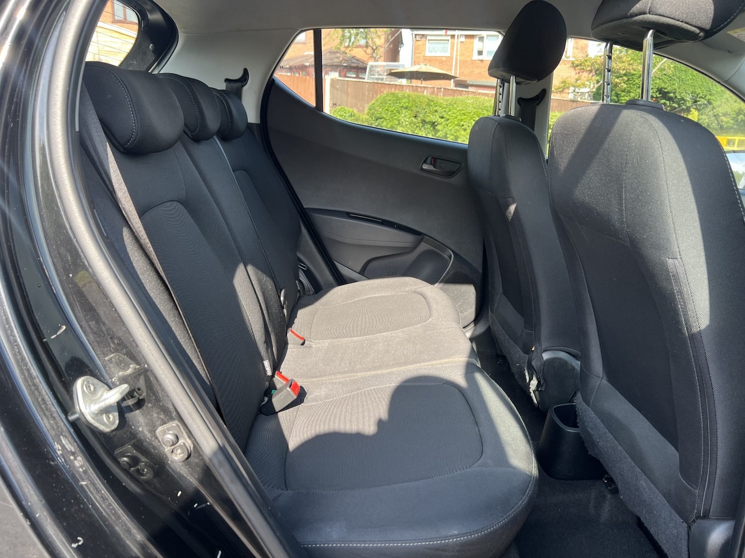 Used Hyundai i10 2017 for sale - 76618748: Photo 12