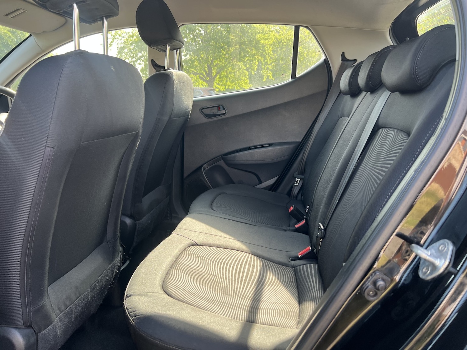 Used Hyundai i10 2017 for sale - 76618748: Photo 15