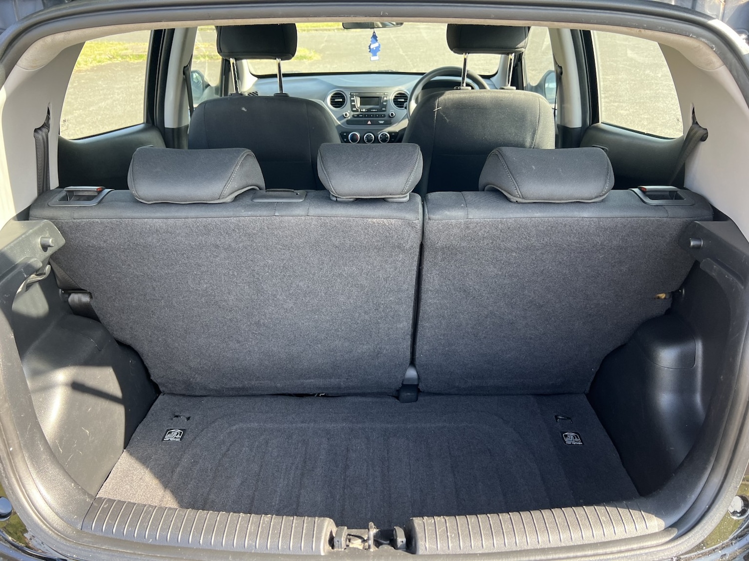 Used Hyundai i10 2017 for sale - 76618748: Photo 17