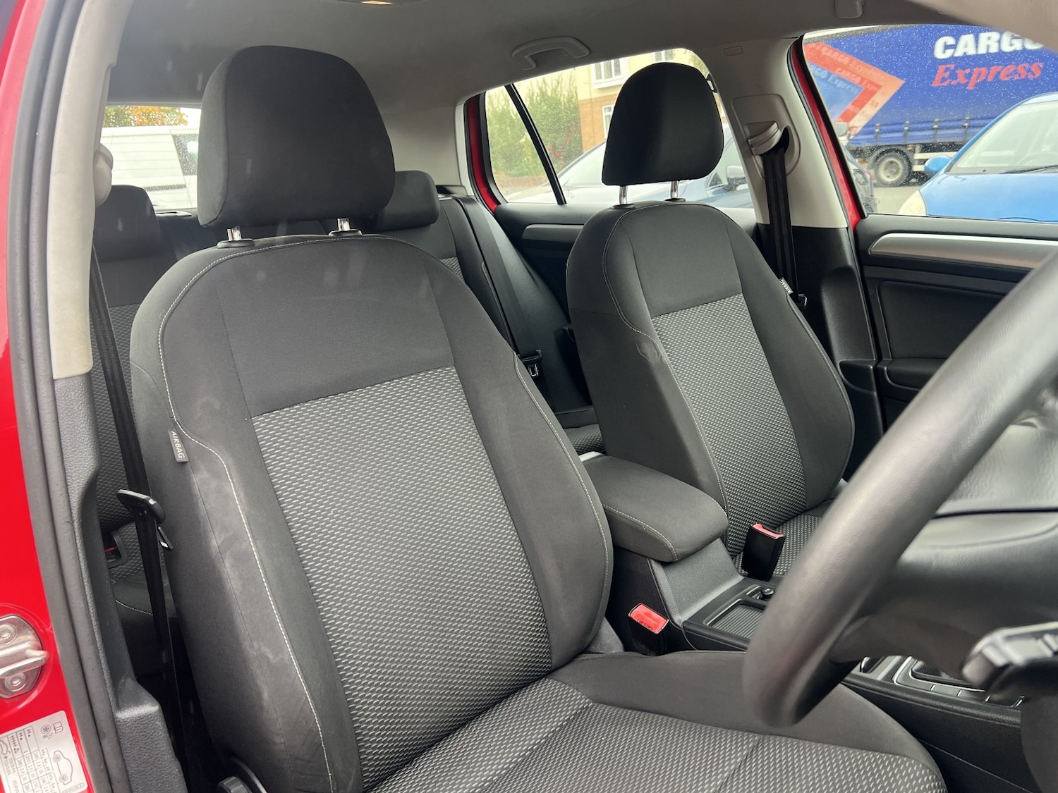 Used Volkswagen Golf 2017 for sale - 76618750: Photo 12