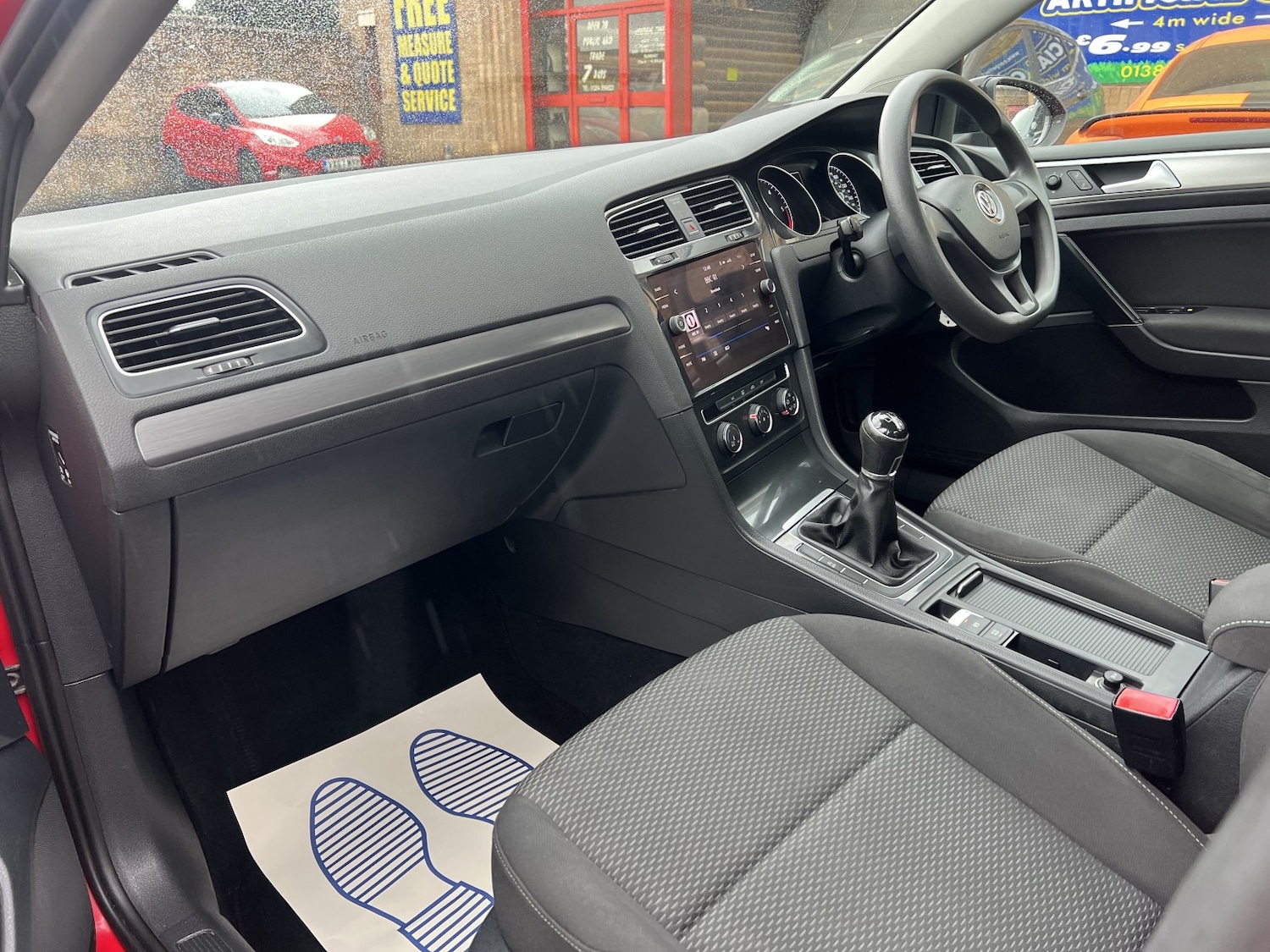 Used Volkswagen Golf 2017 for sale - 76618750: Photo 15