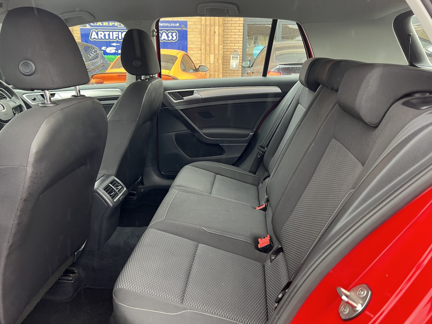 Used Volkswagen Golf 2017 for sale - 76618750: Photo 17