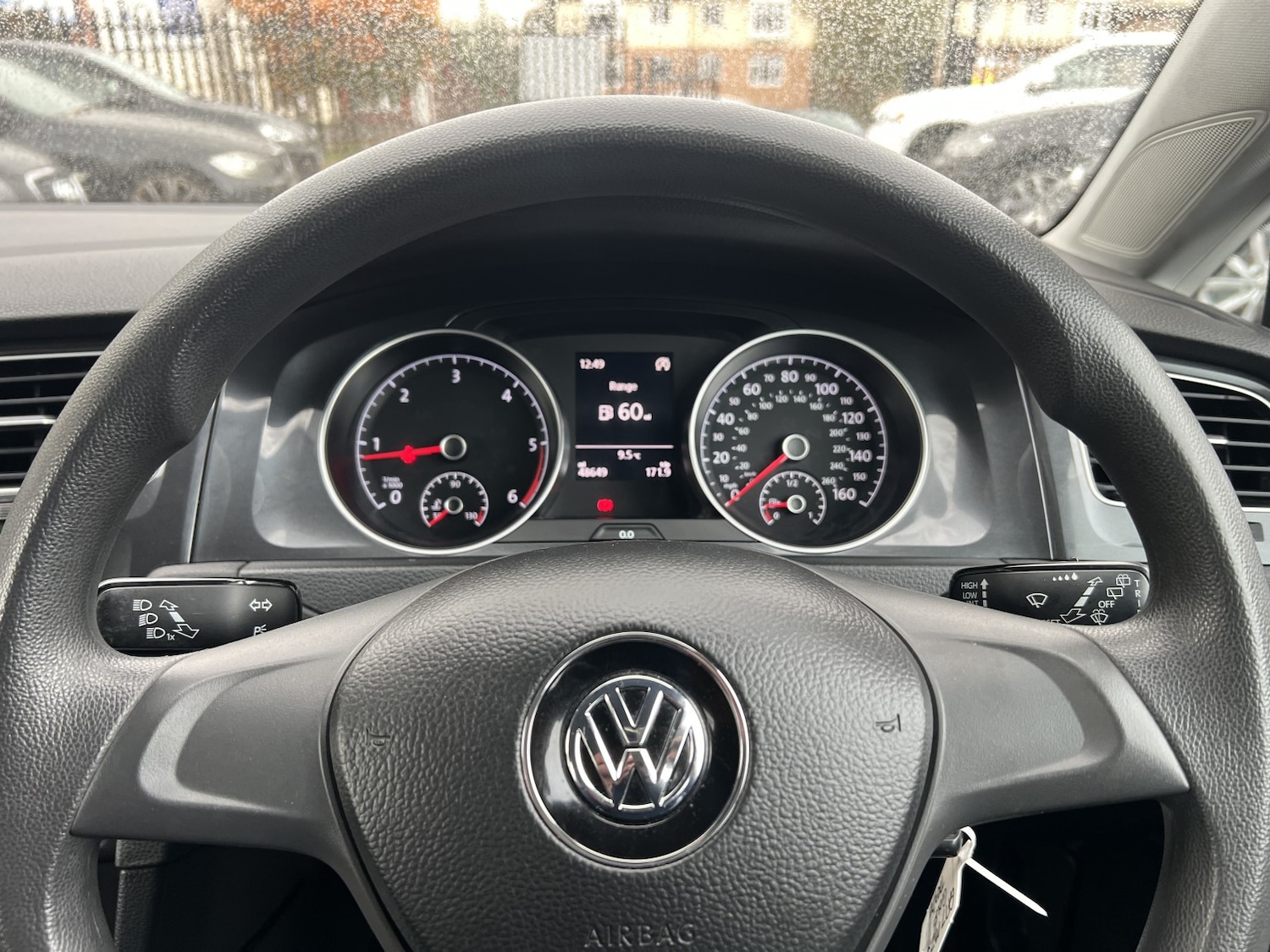 Used Volkswagen Golf 2017 for sale - 76618750: Photo 18