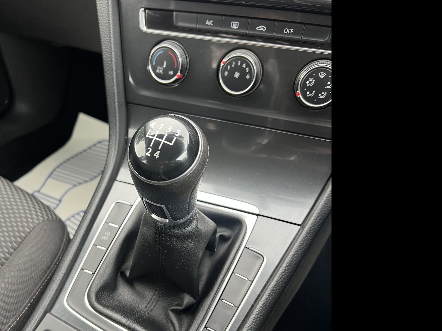 Used Volkswagen Golf 2017 for sale - 76618750: Photo 22