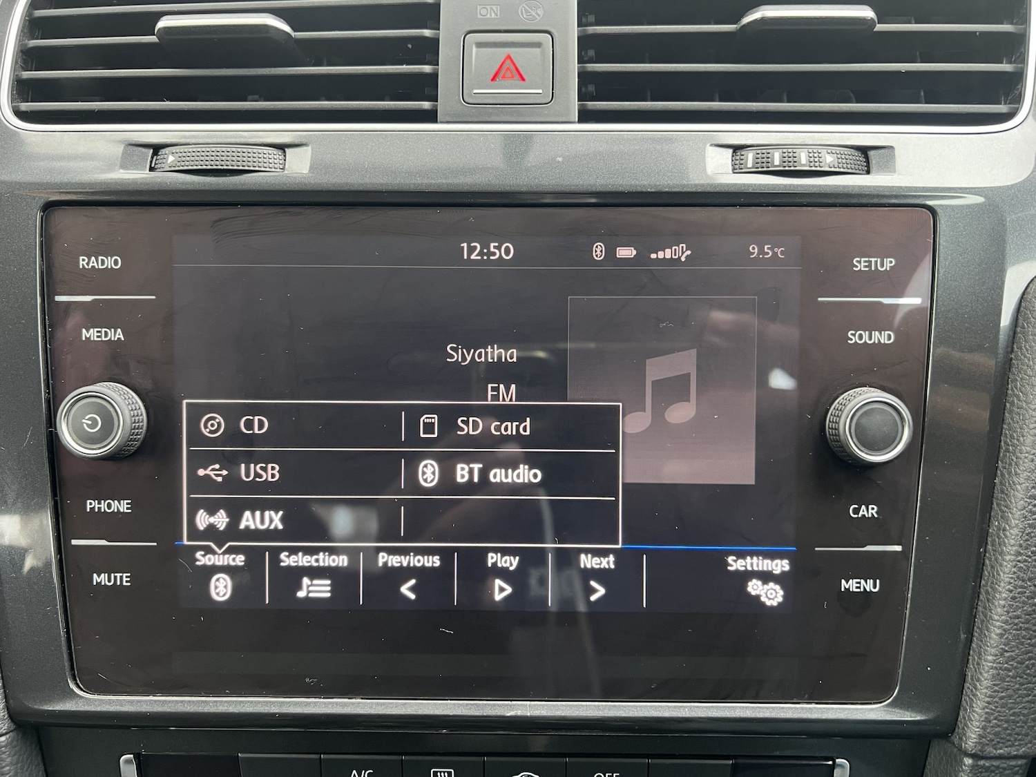 Used Volkswagen Golf 2017 for sale - 76618750: Photo 28