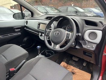 Used Toyota Yaris 2014 for sale - 76591497: Photo