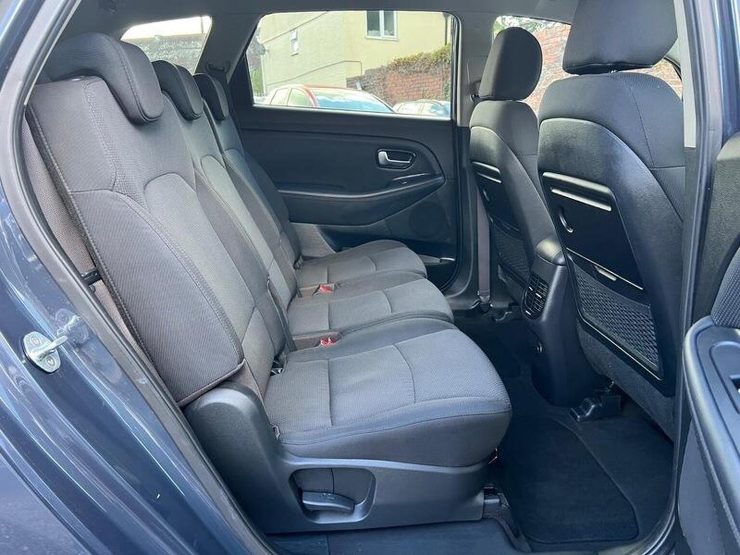 Used Kia Carens 2015 for sale - 76559909: Photo 13