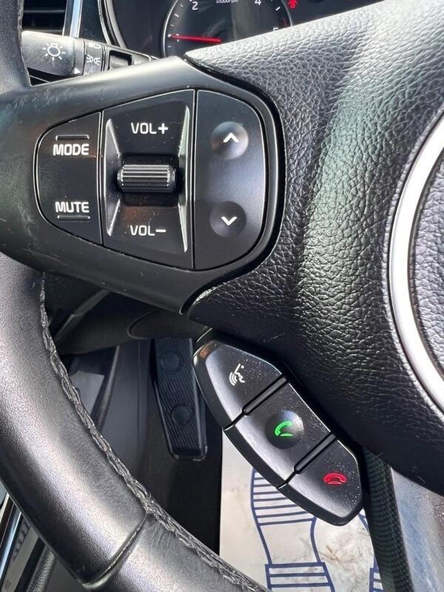 Used Kia Carens 2015 for sale - 76559909: Photo 27