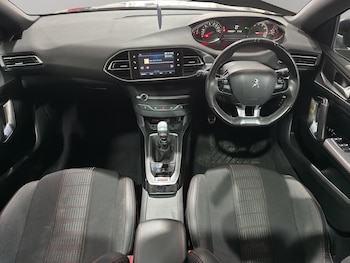 Used Peugeot 308 2018 for sale - 78057647: Photo