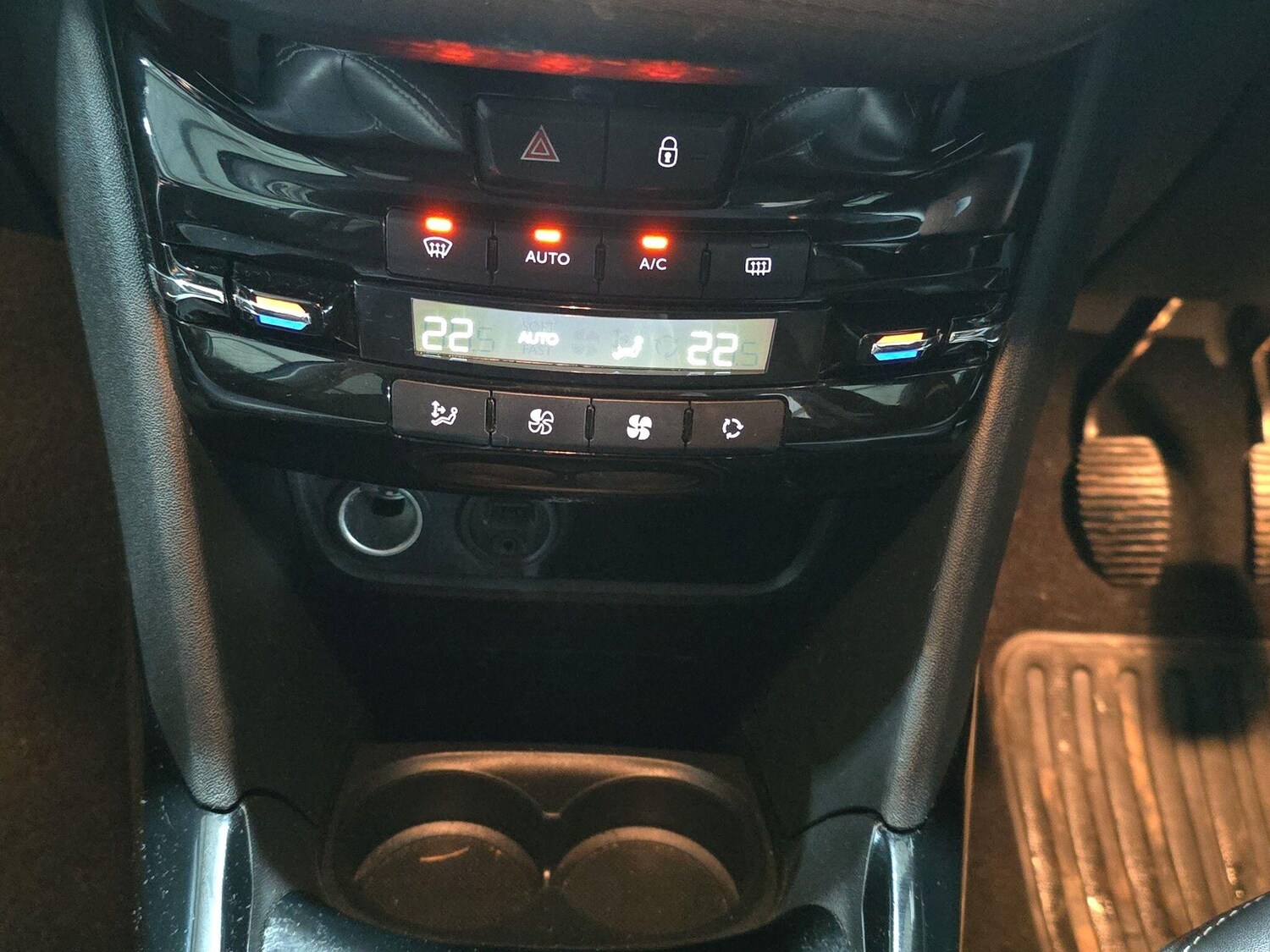 Used Peugeot 2008 for sale - 77574418: Photo 20