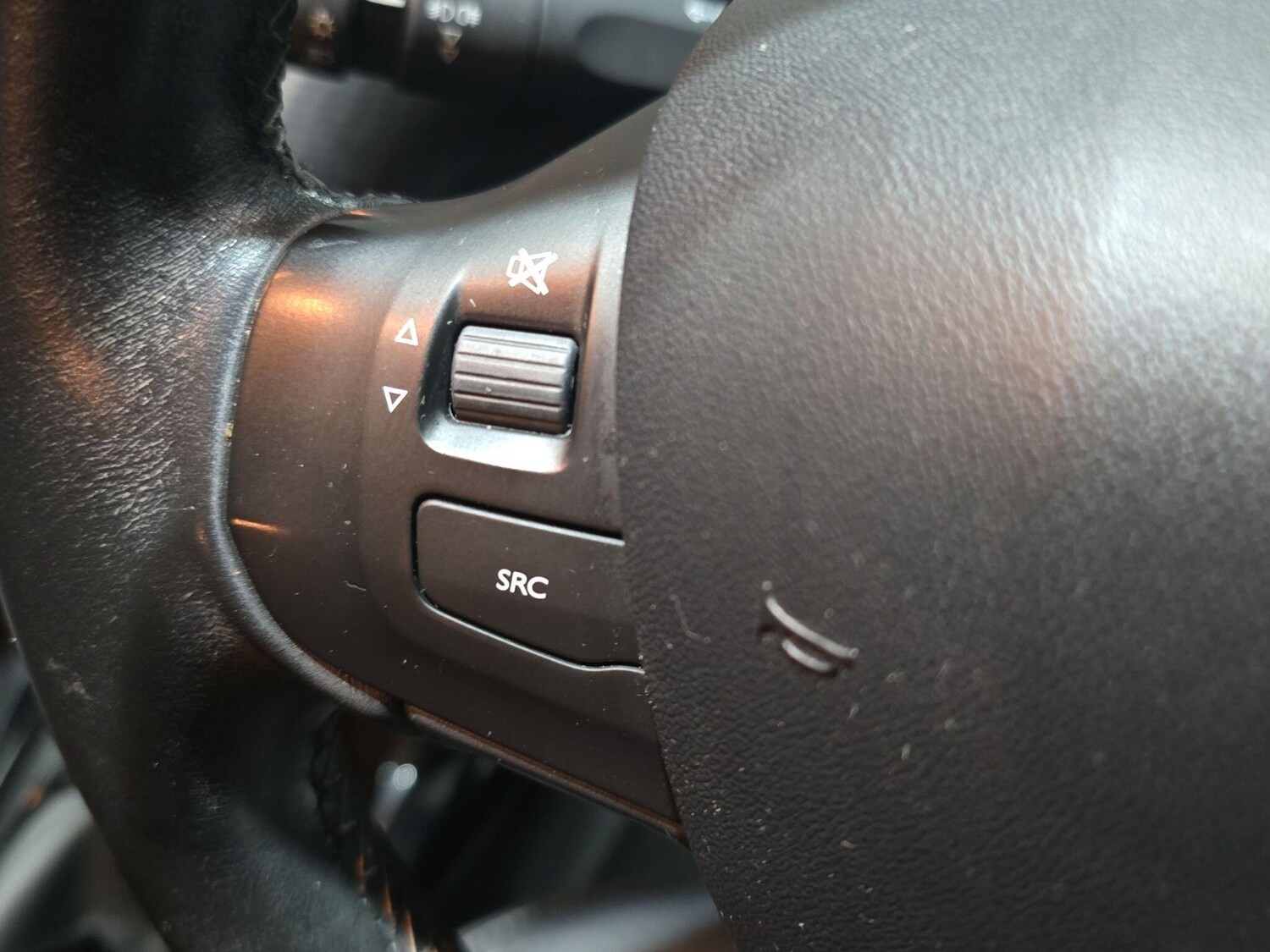 Used Peugeot 2008 for sale - 77574418: Photo 27