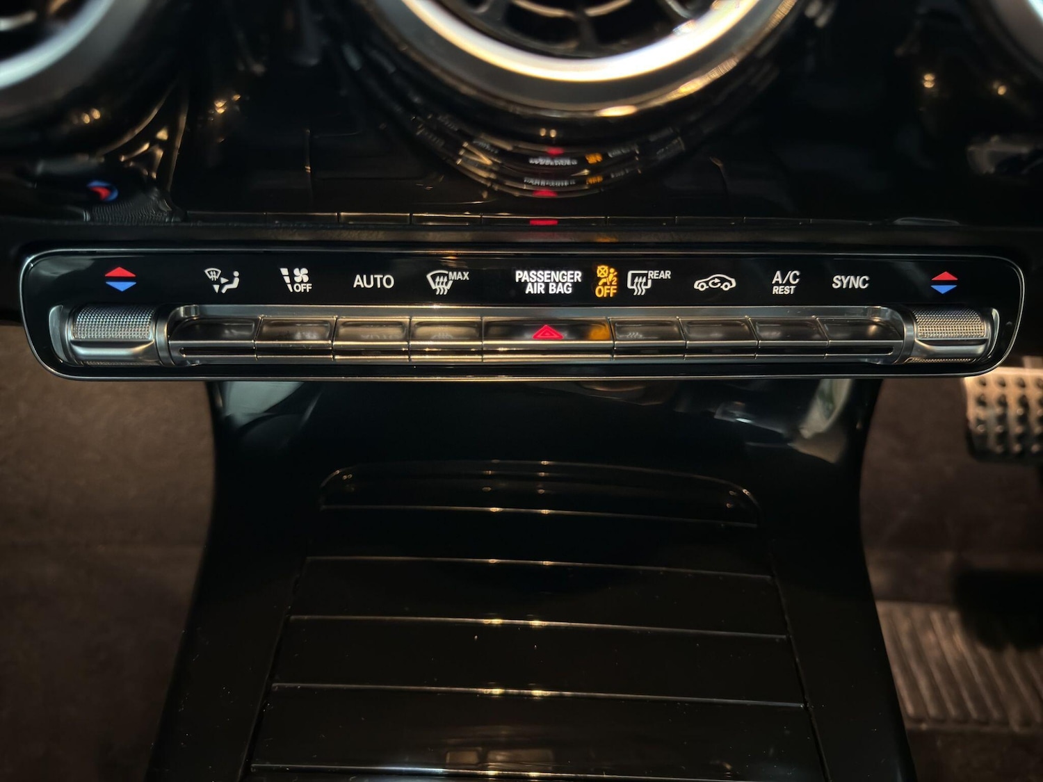 Used Mercedes-Benz A-Class 2019 for sale - 77549290: Photo 40