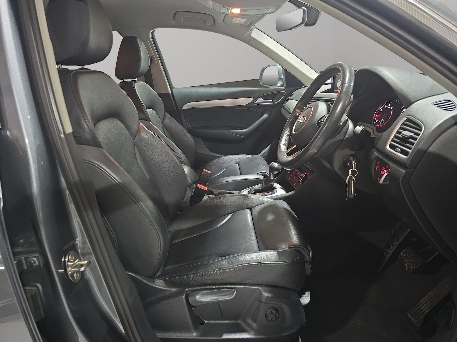 Used Audi Q3 2018 for sale - 76989228: Photo 11