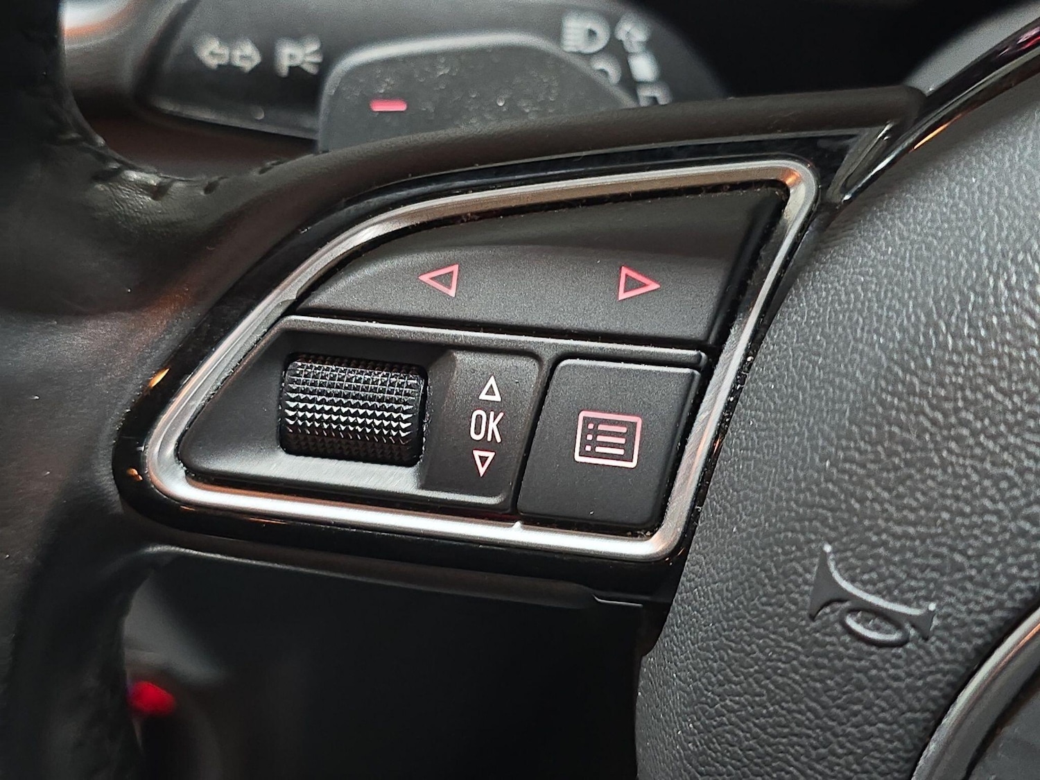 Used Audi Q3 2018 for sale - 76989228: Photo 30