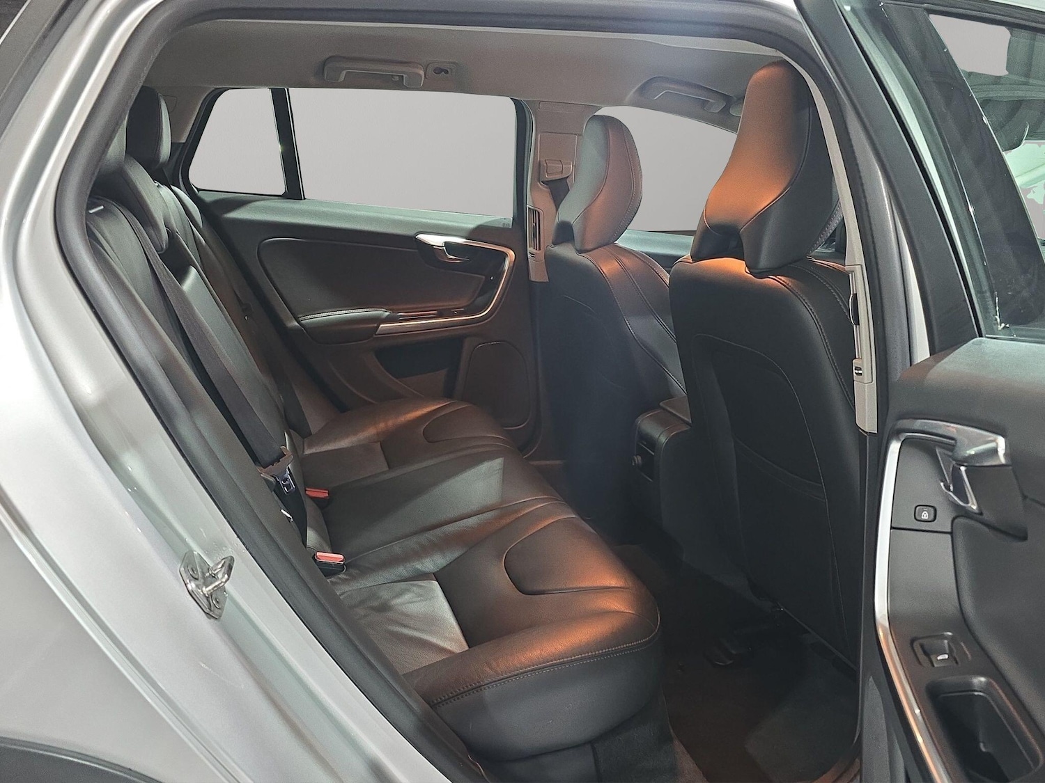 Used Volvo V60 Cross Country 2016 for sale - 77376835: Photo 14