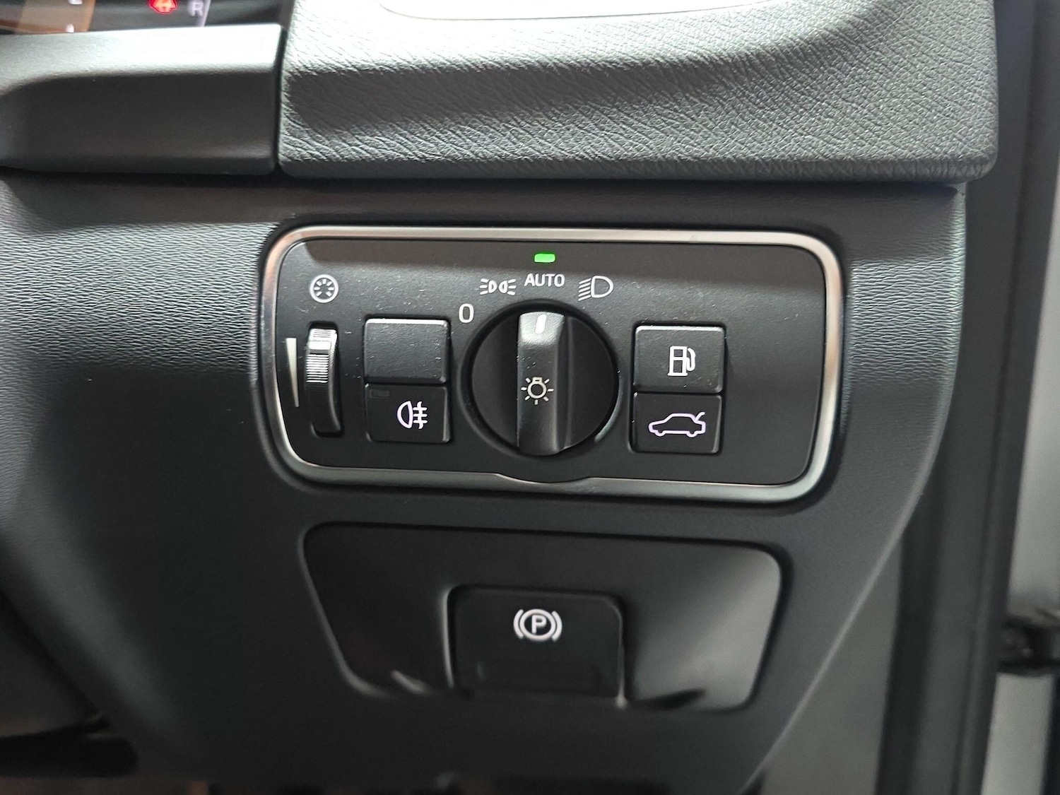 Used Volvo V60 Cross Country 2016 for sale - 77376835: Photo 27