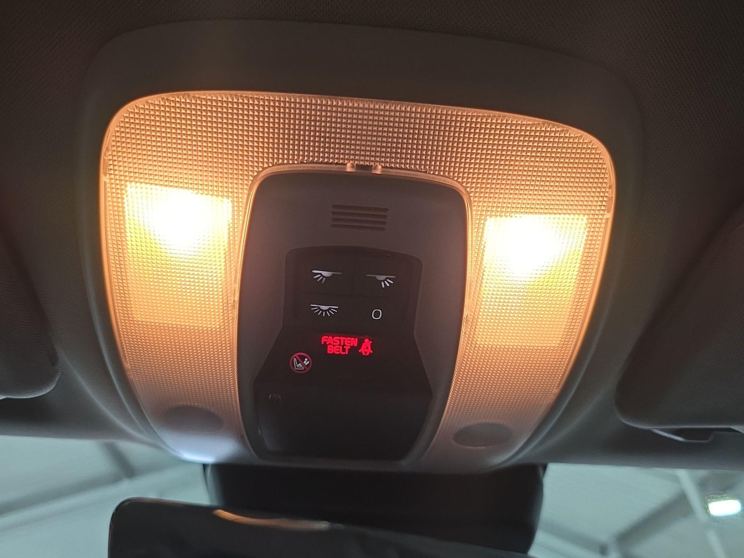 Used Volvo V60 Cross Country 2016 for sale - 77376835: Photo 28