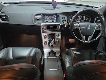 Used Volvo V60 Cross Country 2016 for sale - 77376835: Photo