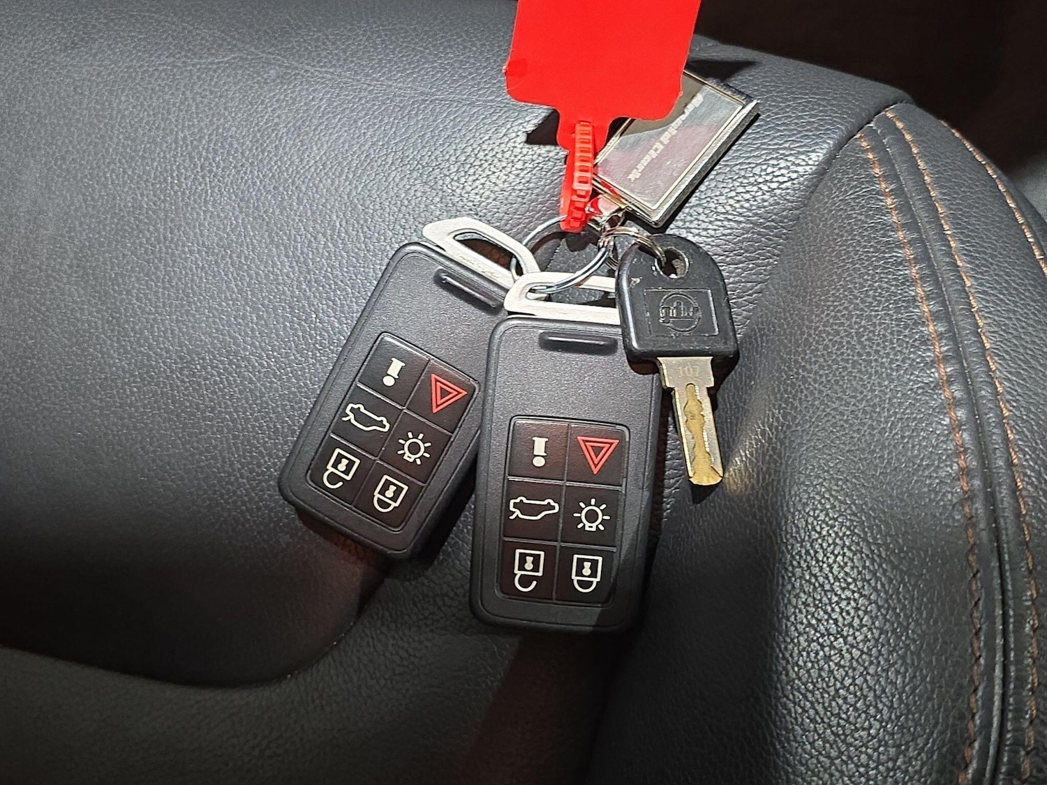 Used Volvo V60 Cross Country 2016 for sale - 77376835: Photo 34