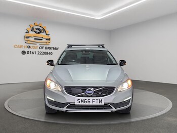 Used Volvo V60 Cross Country 2016 for sale - 77376835: Photo