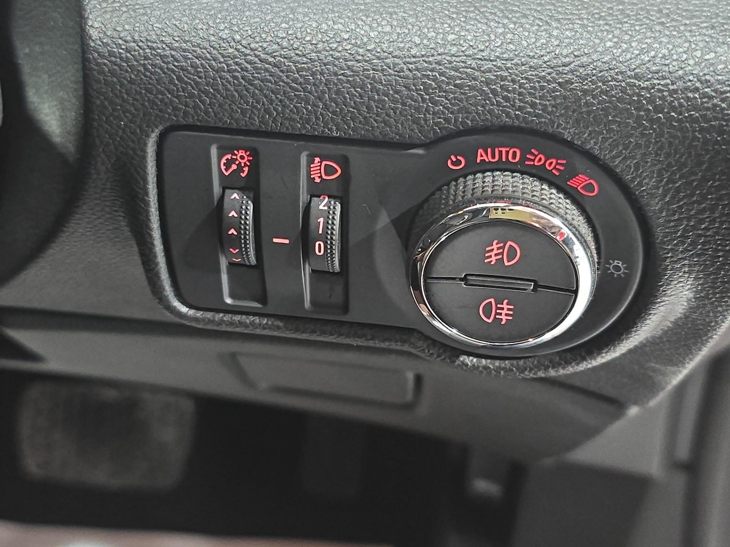 Used Vauxhall Astra for sale - 77315393: Photo 25