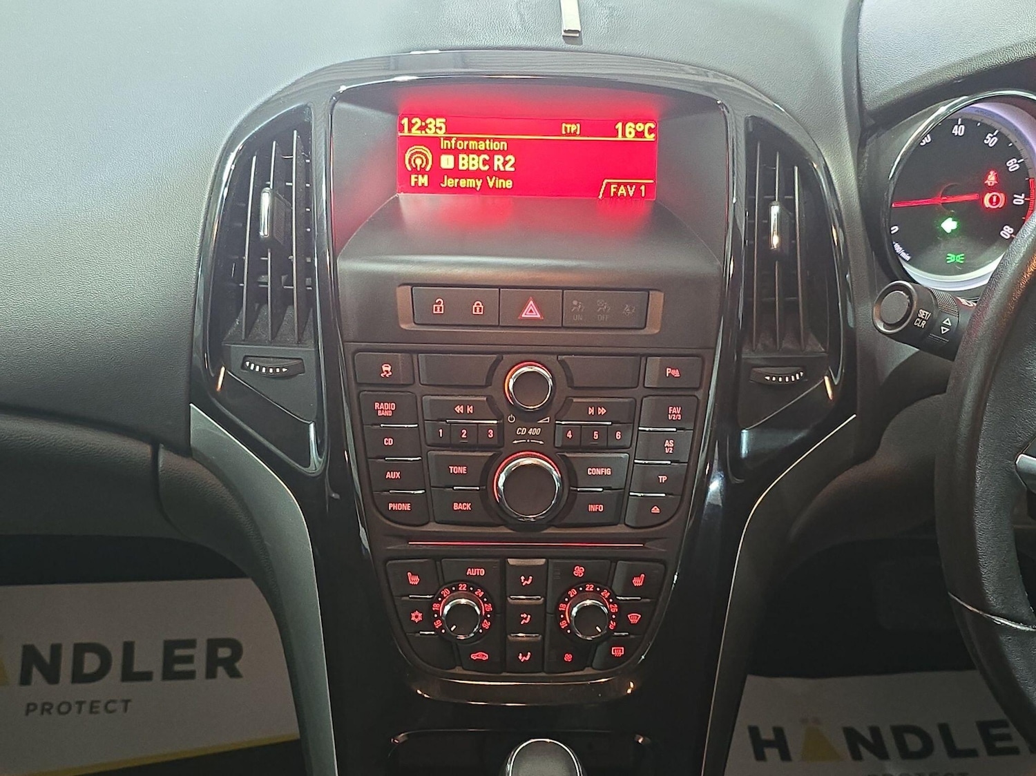 Used Vauxhall Astra for sale - 77315393: Photo 28