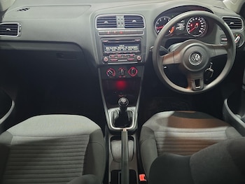 Used Volkswagen Polo 2014 for sale - 77793990: Photo