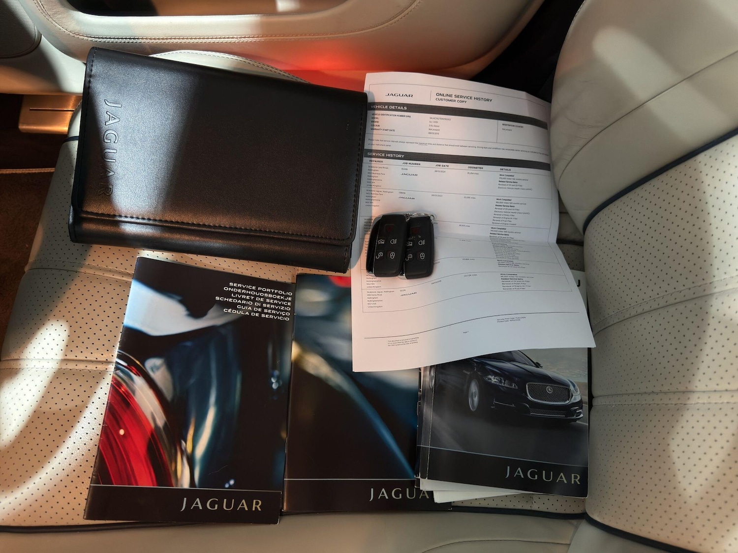 Used Jaguar XJ 2013 for sale - 77537609: Photo 31