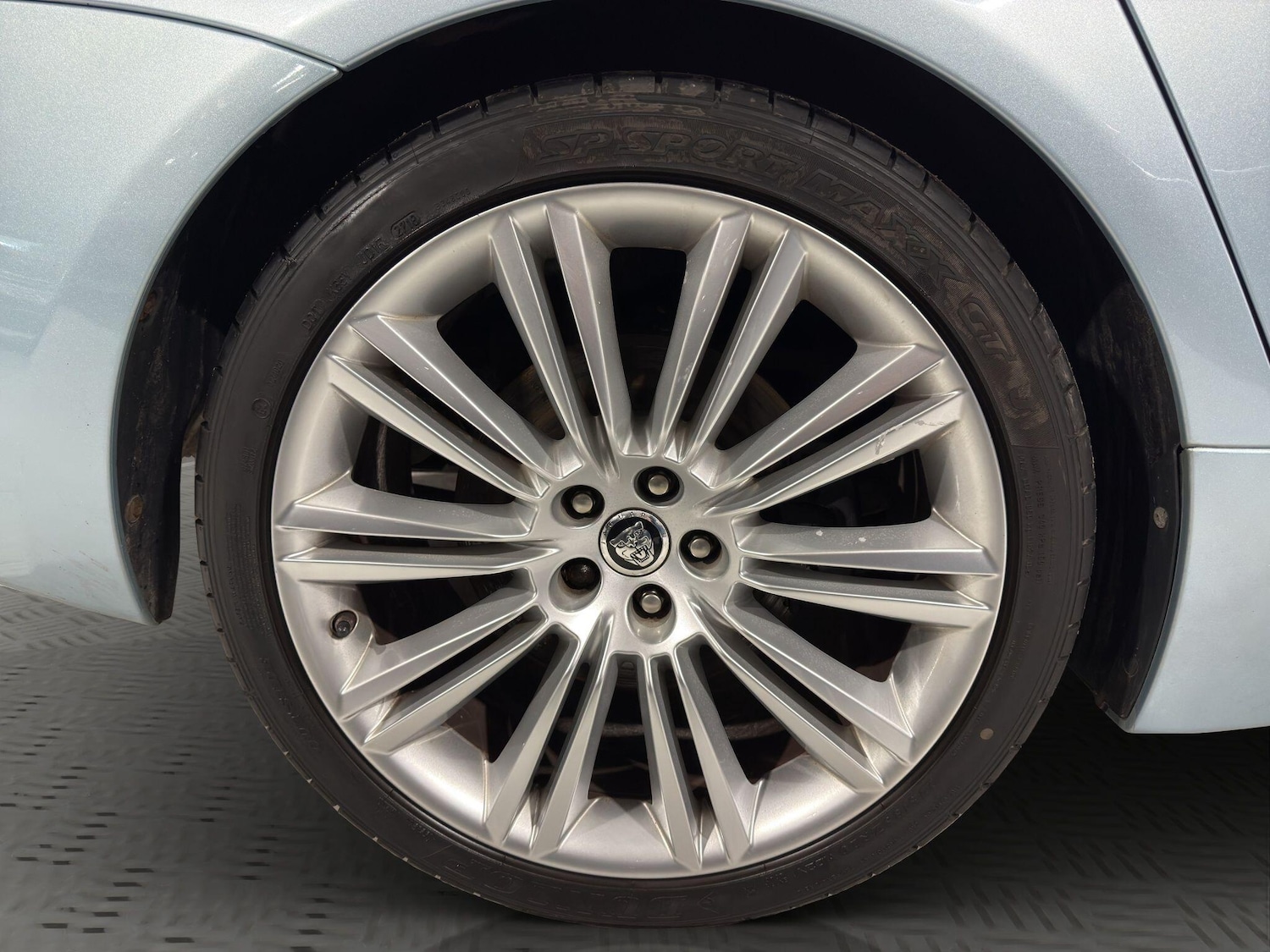 Used Jaguar XJ 2013 for sale - 77537609: Photo 39