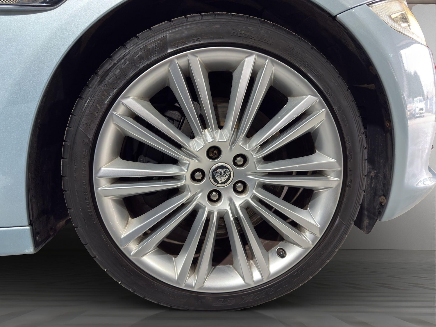 Used Jaguar XJ 2013 for sale - 77537609: Photo 41