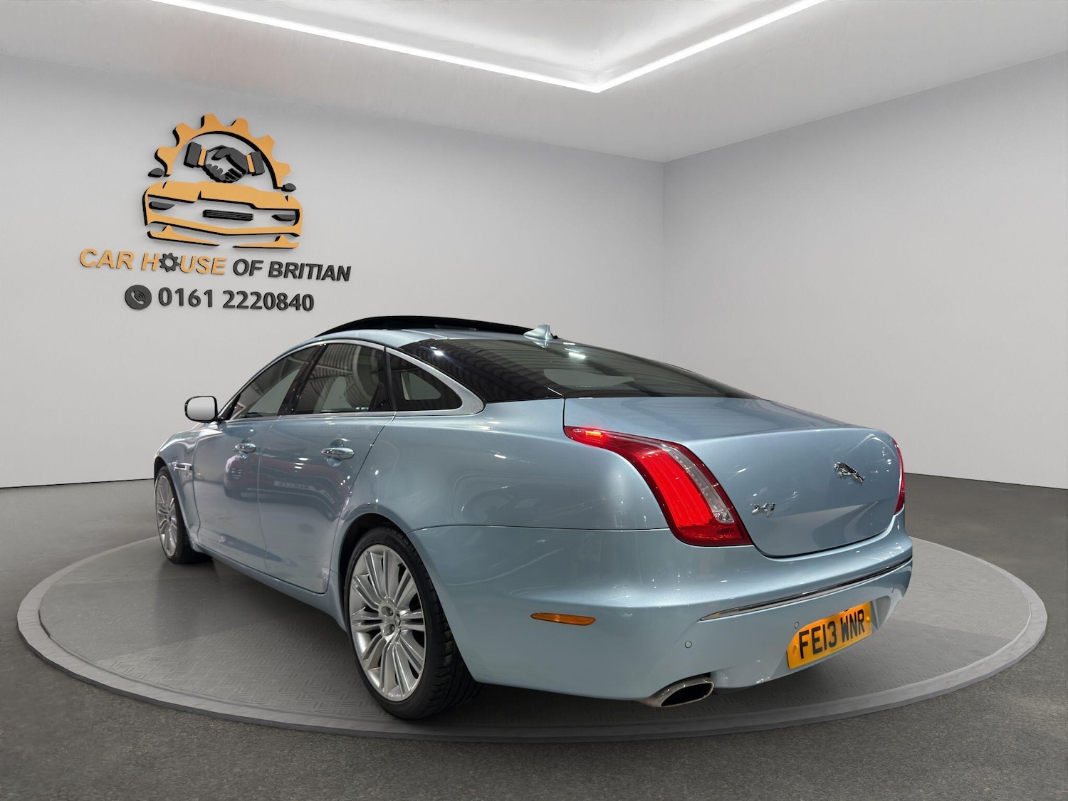 Used Jaguar XJ 2013 for sale - 77537609: Photo 5