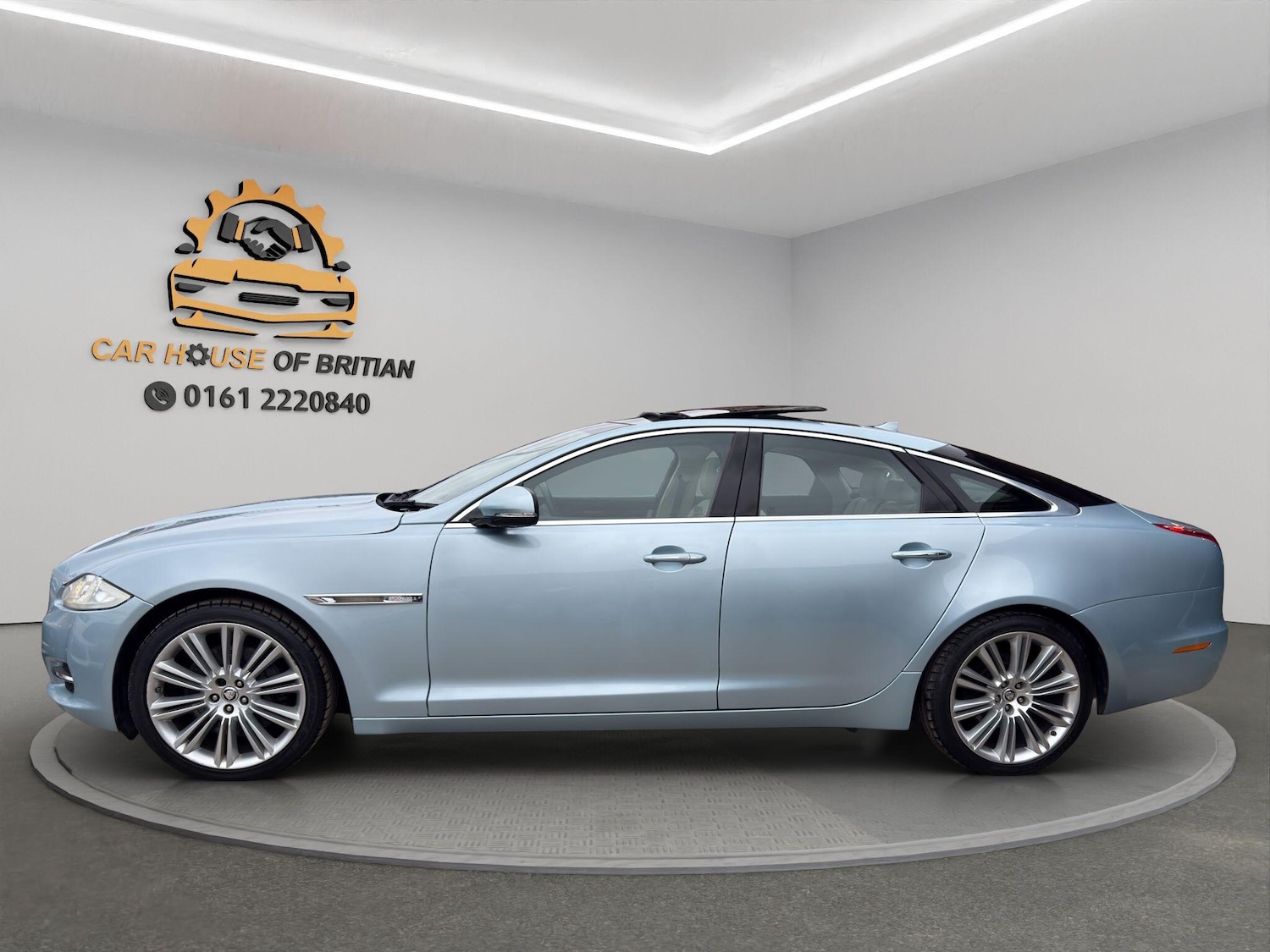 Used Jaguar XJ 2013 for sale - 77537609: Photo 6