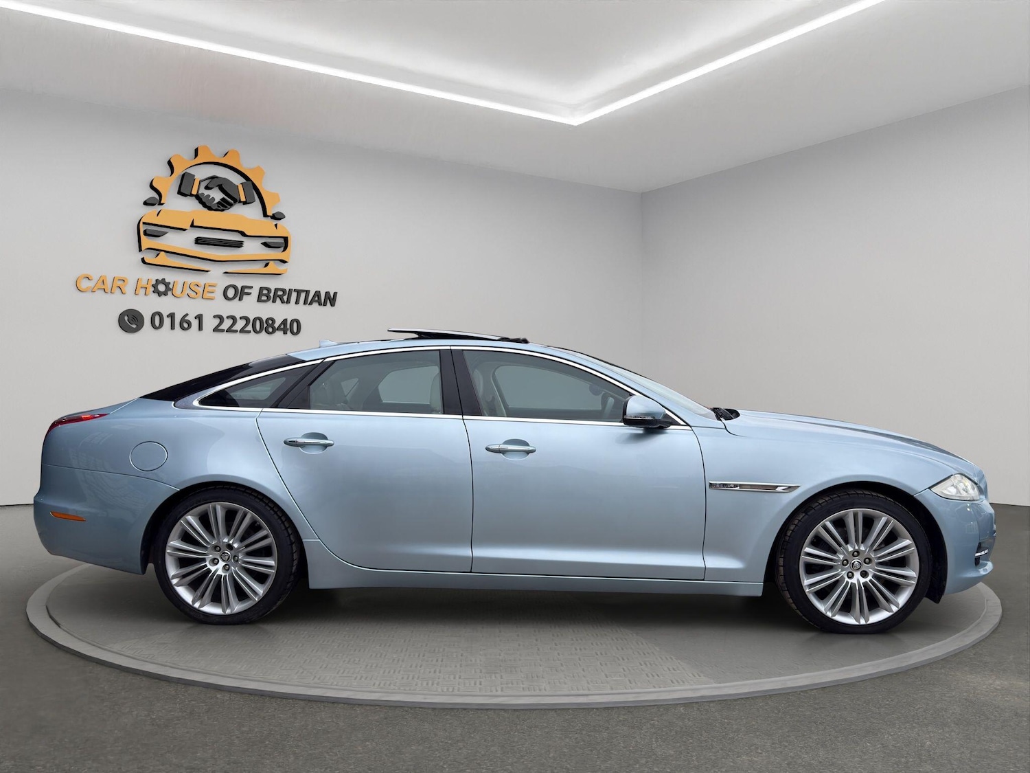Used Jaguar XJ 2013 for sale - 77537609: Photo 8