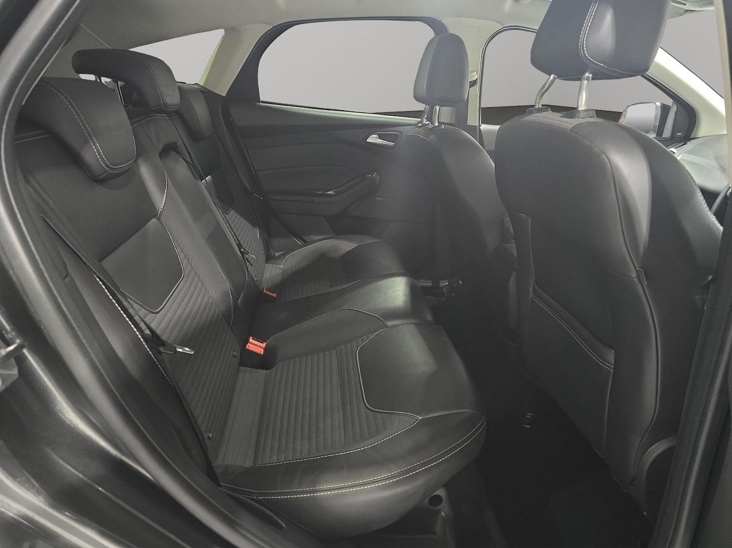Used Ford Focus 2016 for sale - 75858232: Photo 14