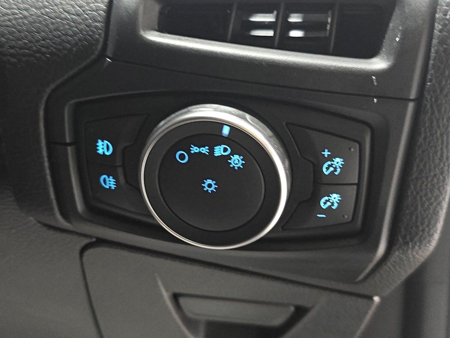 Used Ford Focus 2016 for sale - 75858232: Photo 20