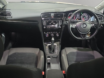 Used Volkswagen Golf 2015 for sale - 78388153: Photo