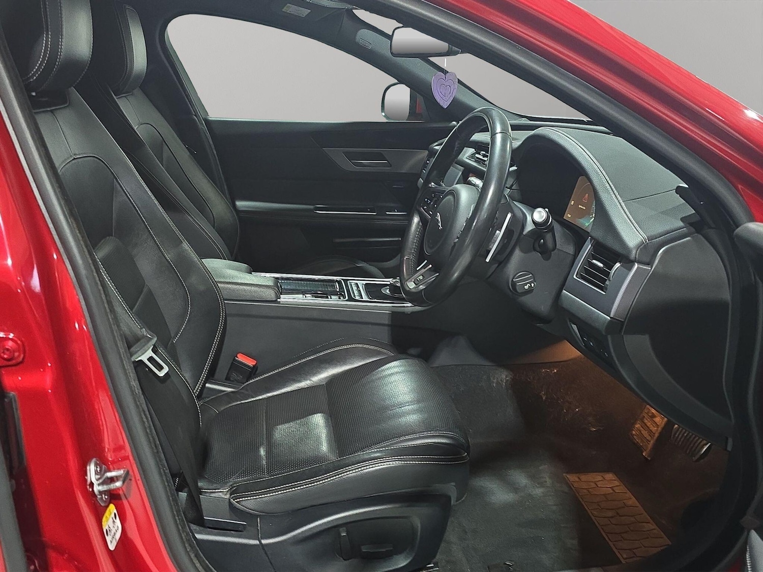 Used Jaguar XF 2018 for sale - 77377466: Photo 11