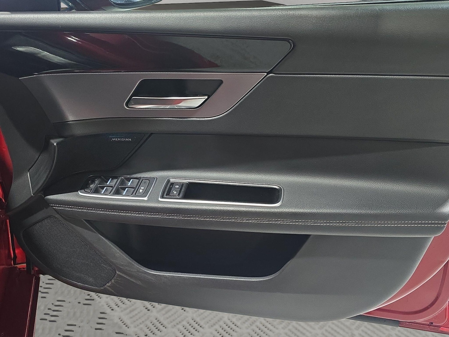 Used Jaguar XF 2018 for sale - 77377466: Photo 24