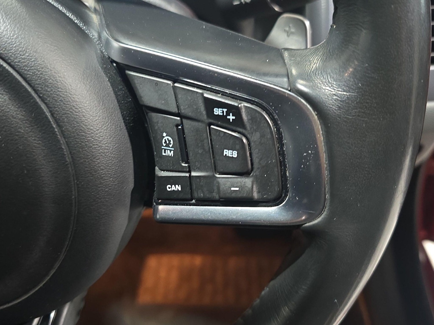 Used Jaguar XF 2018 for sale - 77377466: Photo 28