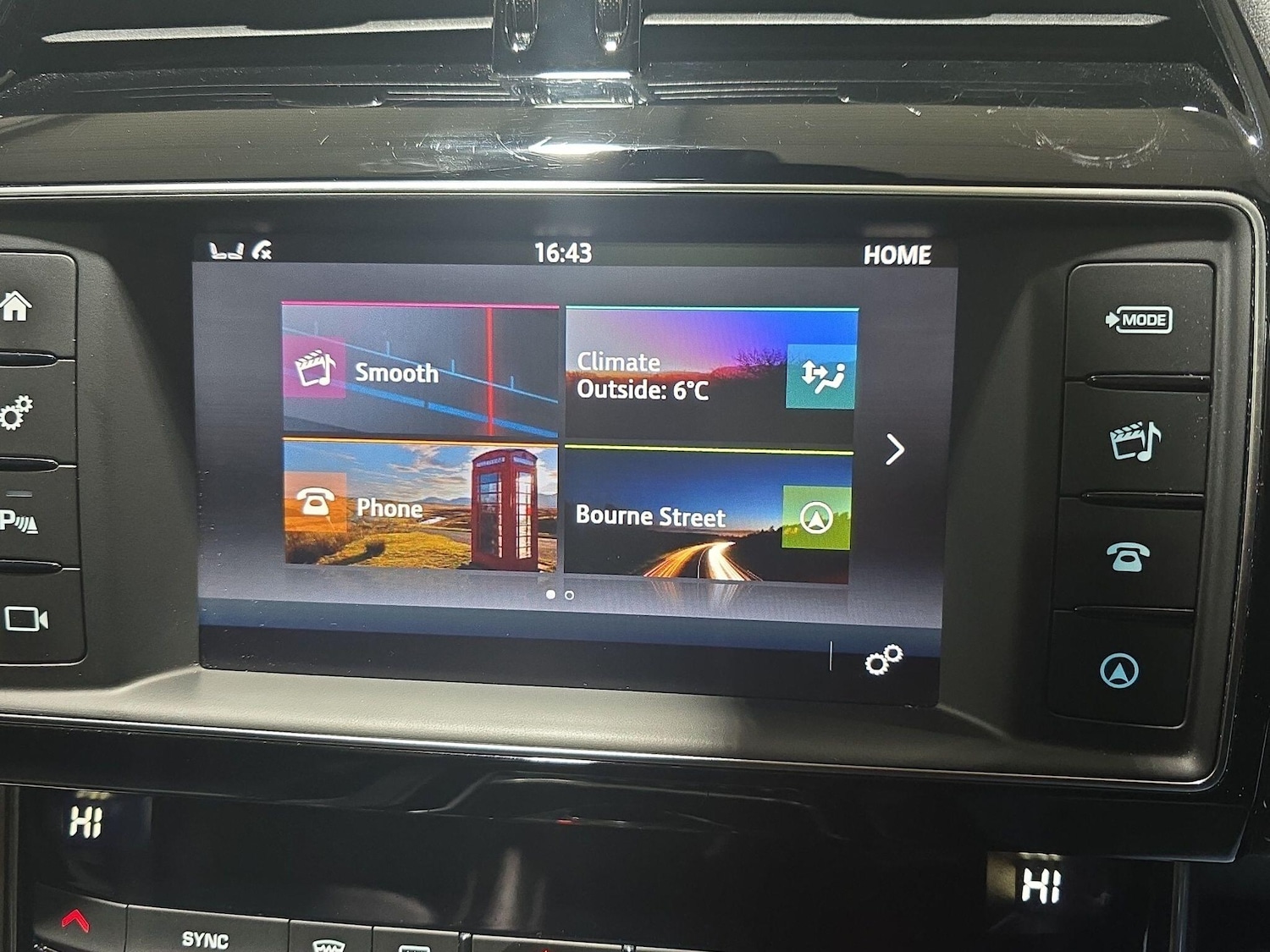 Used Jaguar XE 2016 for sale - 76689144: Photo 14