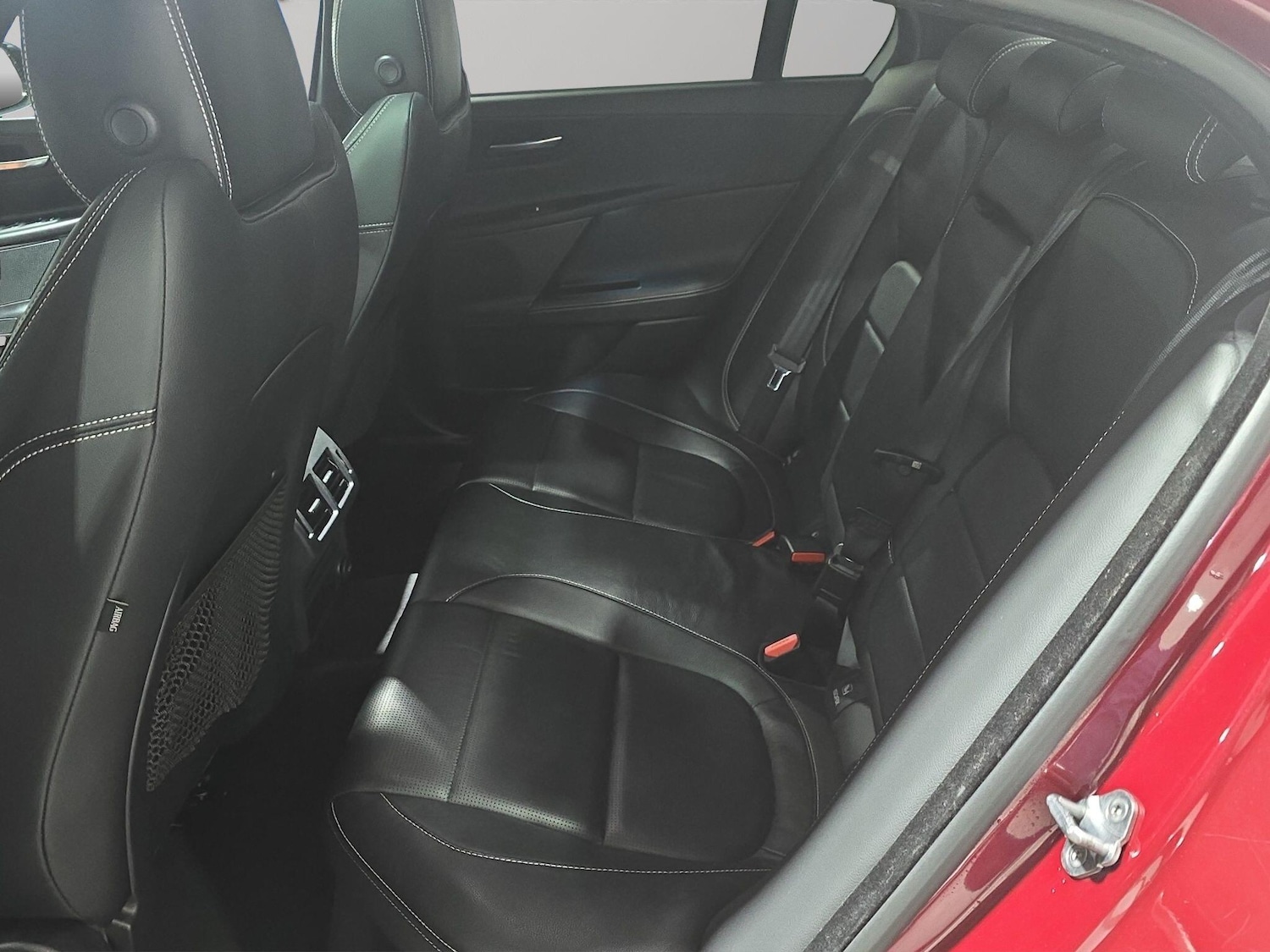 Used Jaguar XE 2016 for sale - 76689144: Photo 17