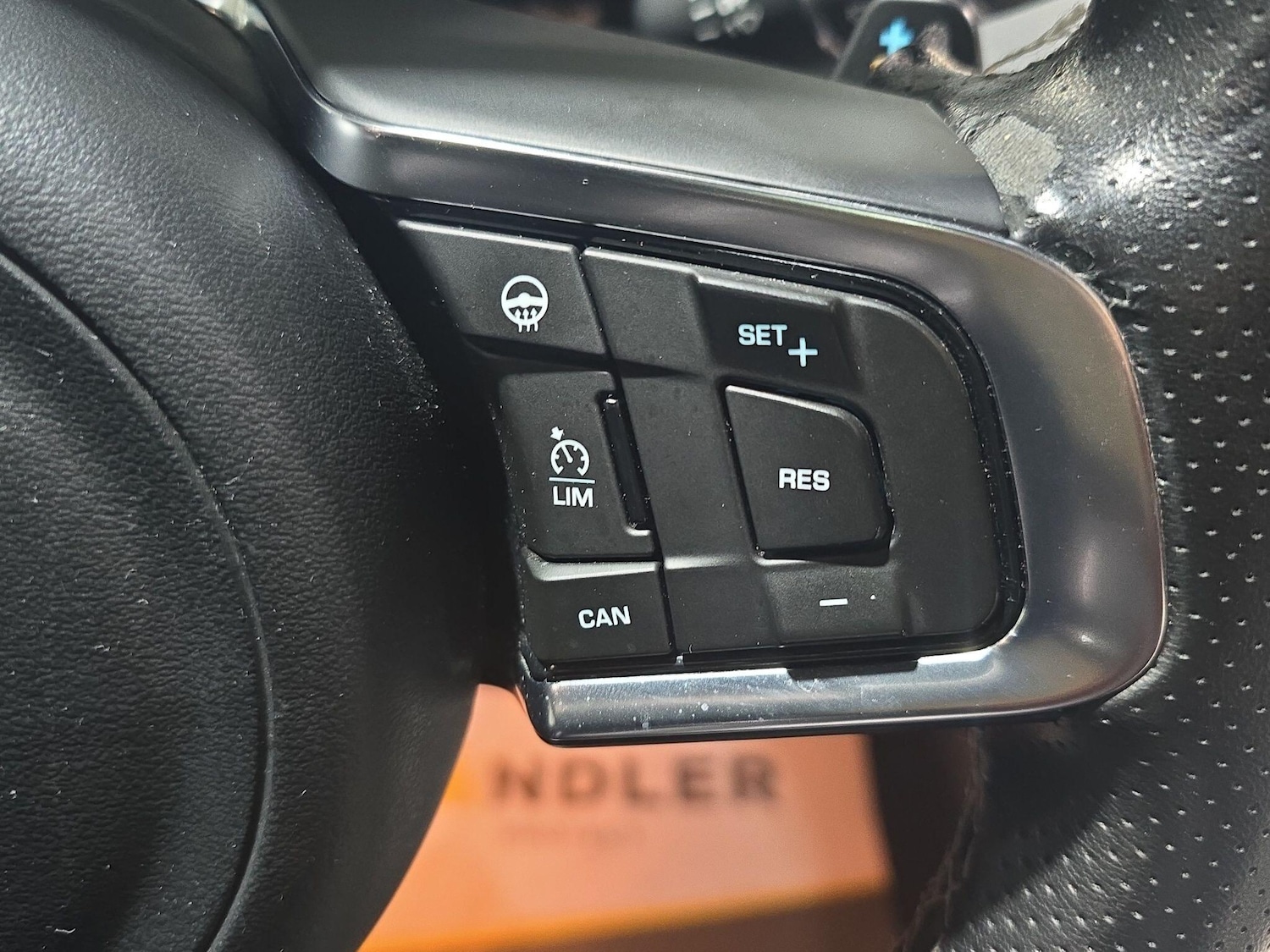 Used Jaguar XE 2016 for sale - 76689144: Photo 20