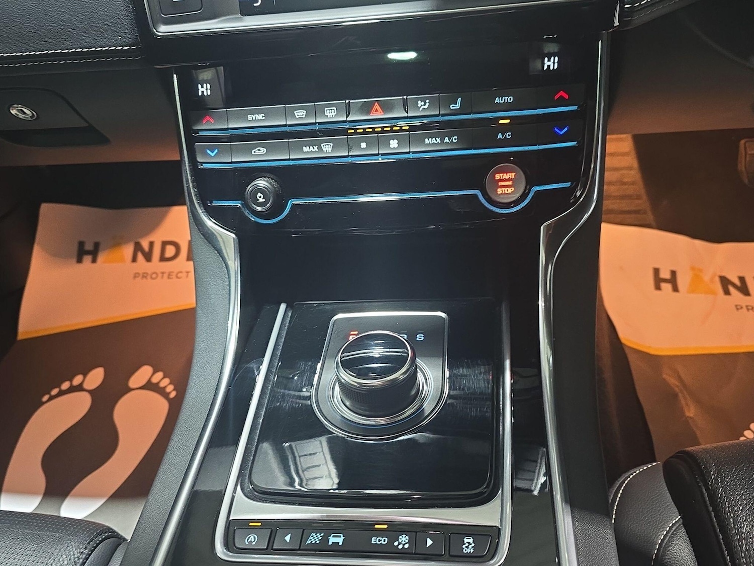 Used Jaguar XE 2016 for sale - 76689144: Photo 21