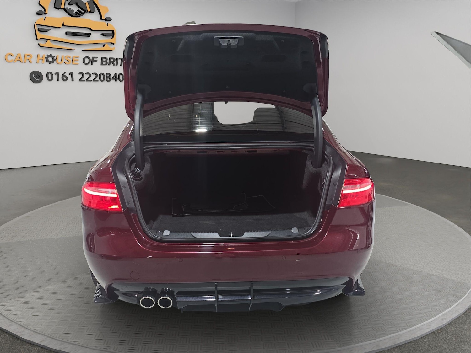 Used Jaguar XE 2016 for sale - 76689144: Photo 30