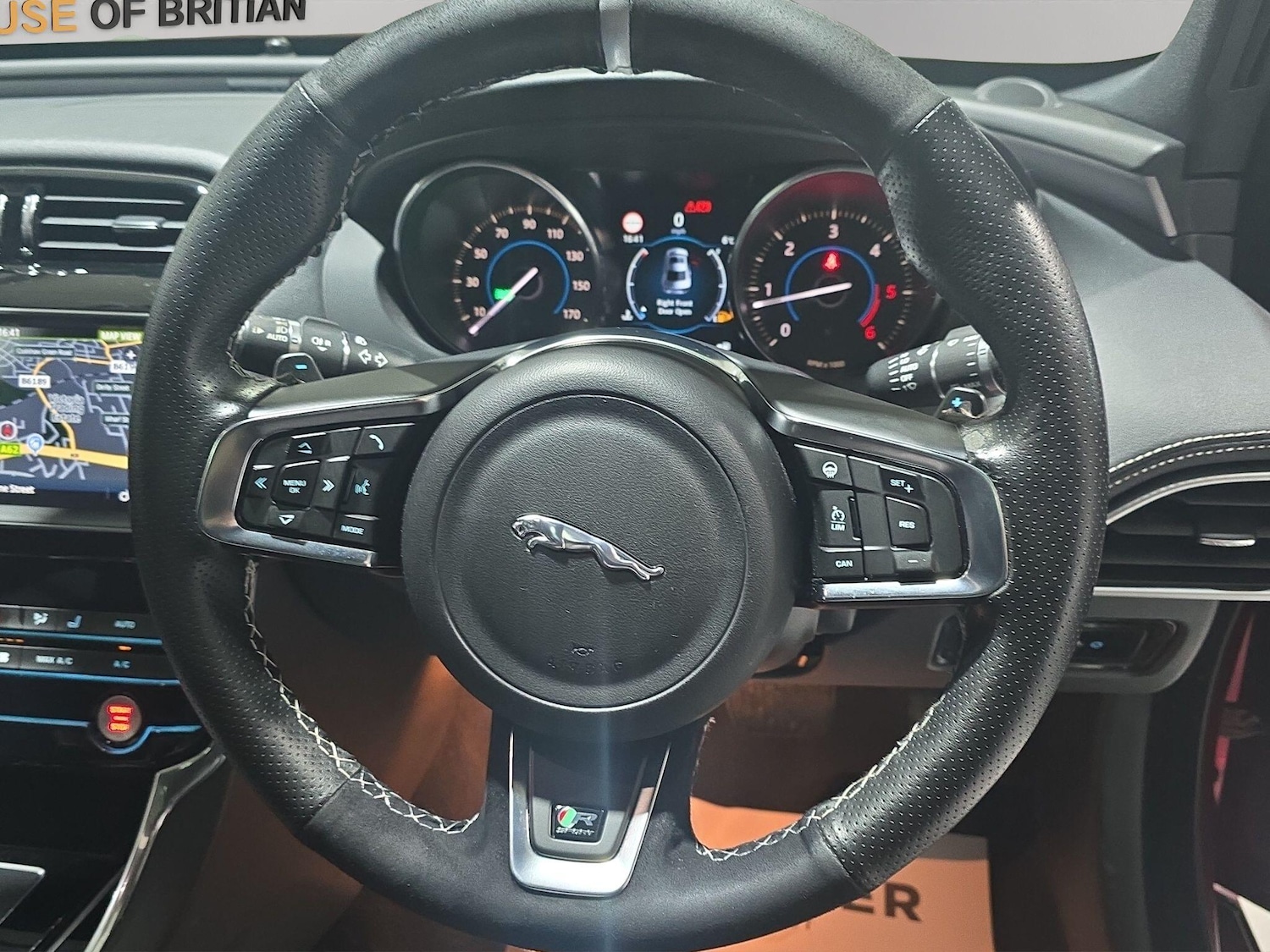 Used Jaguar XE 2016 for sale - 76689144: Photo 31