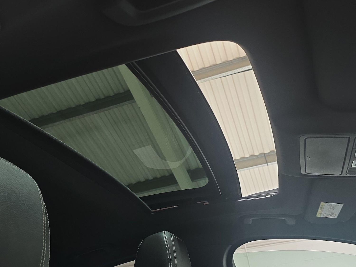 Used Jaguar XE 2016 for sale - 76689144: Photo 32