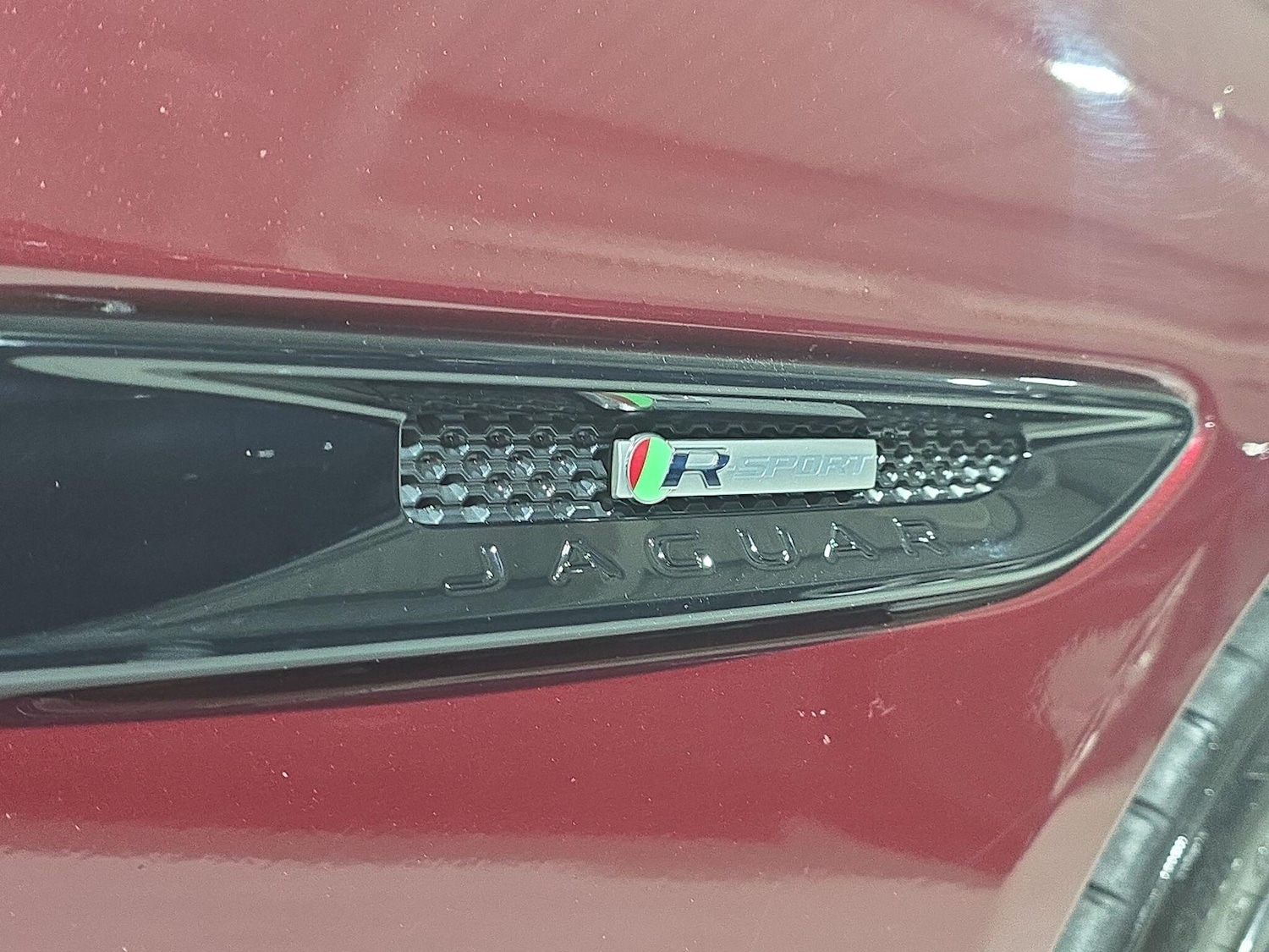 Used Jaguar XE 2016 for sale - 76689144: Photo 34